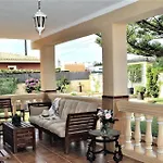 Ferienhaus Mit Privatpool Fuer 6 Personen Ca 300 Qm In Badia Grand, Mallorca Suedkueste Von Mallorca