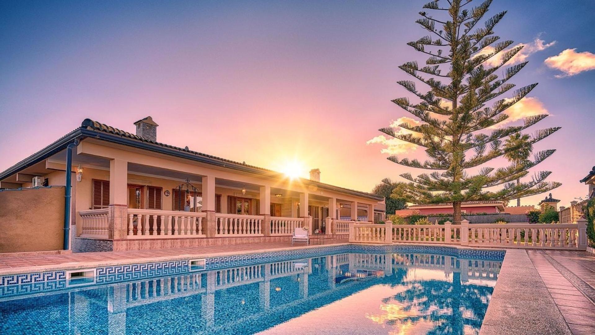 Ferienhaus Mit Privatpool Fuer 6 Personen Ca 300 Qm In Badia Grand, Mallorca Suedkueste Von Mallorca *