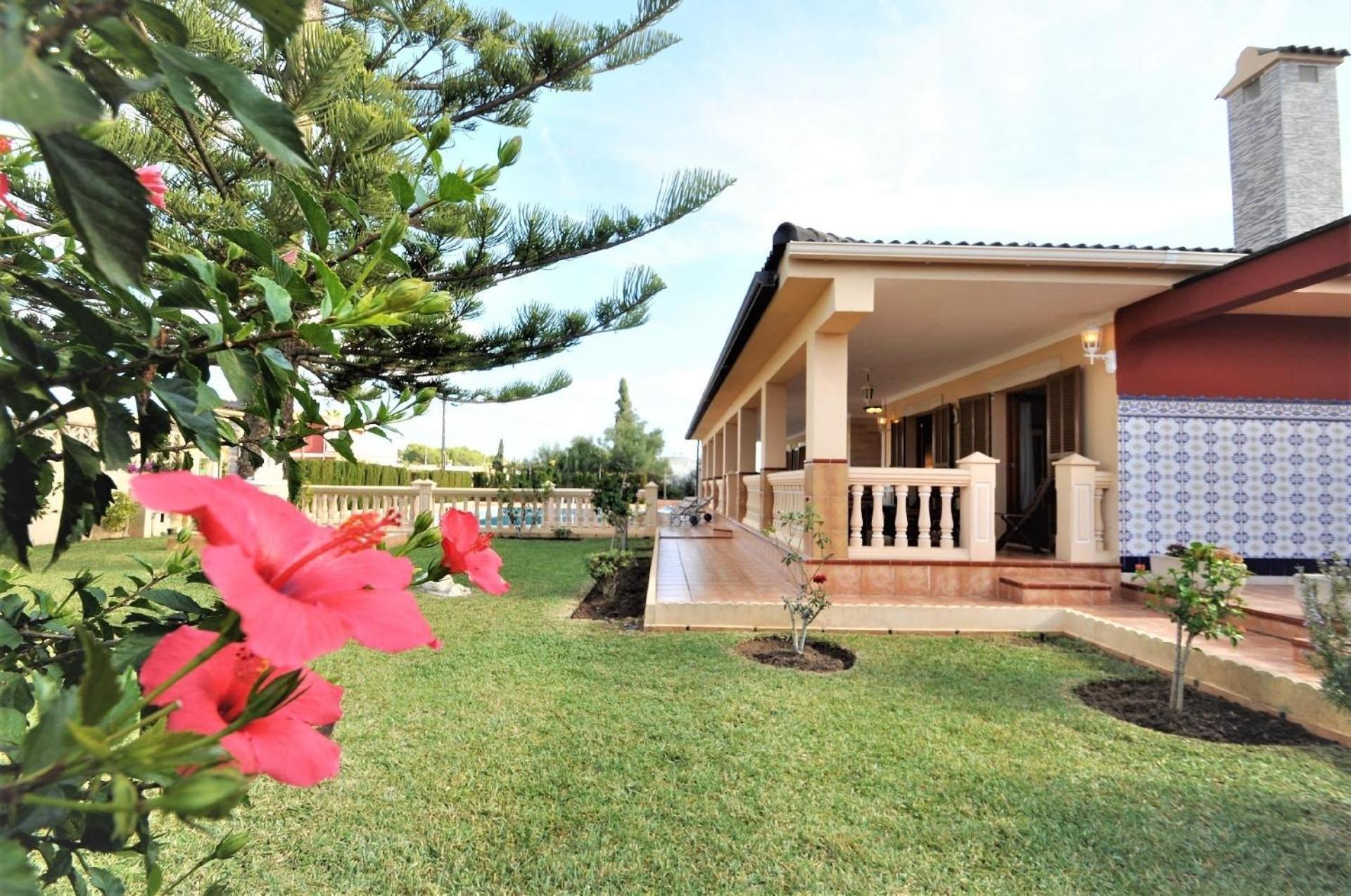 Mit Privatpool Fuer 6 Personen Ca 300 Qm In Badia Grand, Mallorca Suedkueste Von Mallorca * Llucmajor (Mallorca)